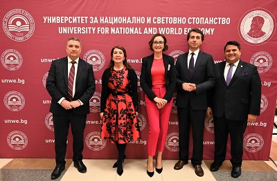 Първата двойна Executive MBA програма между УНСС и Northern Illinois University беше представена в посолството на САЩ в България 